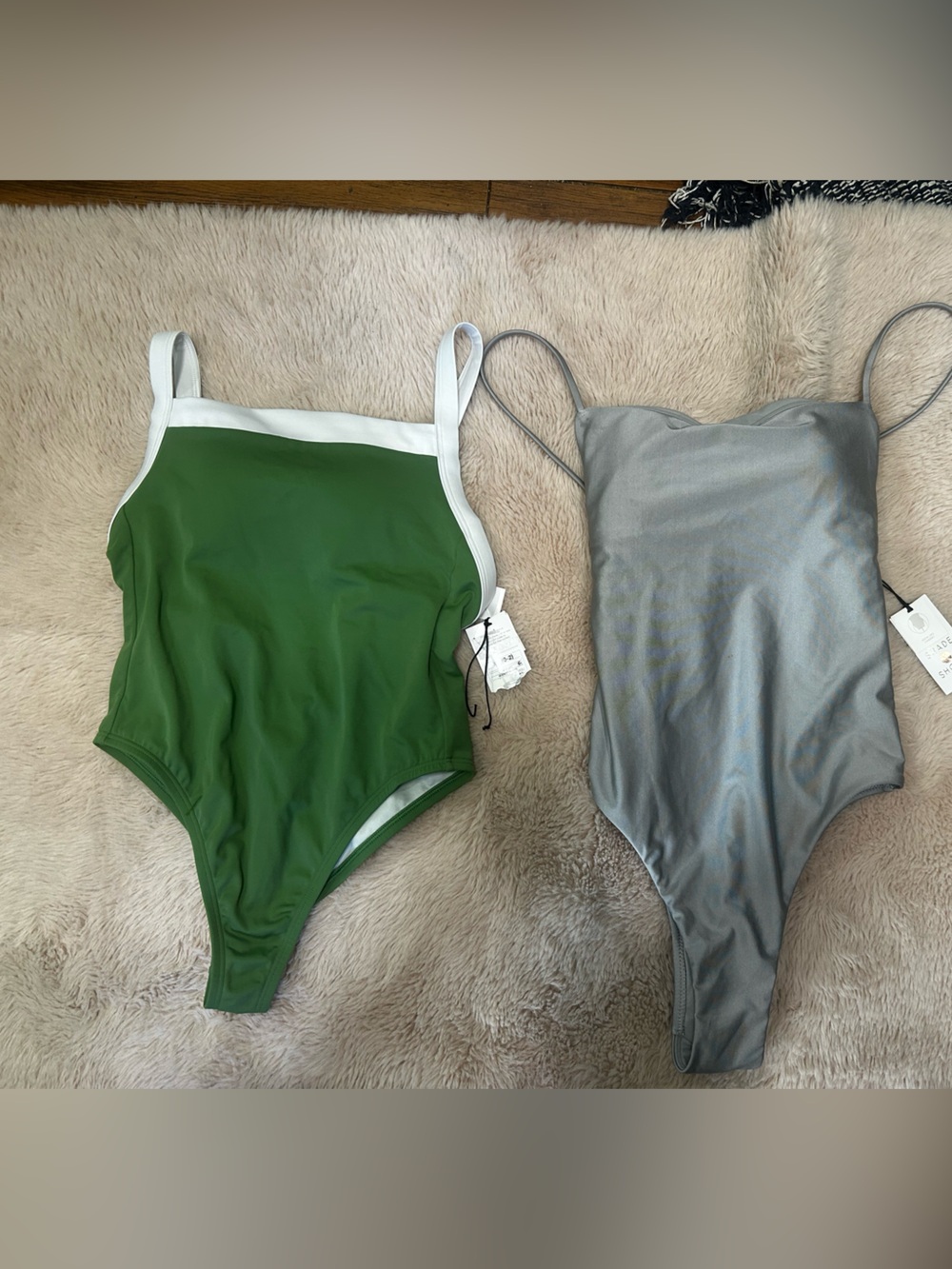 (2) women’s shade & Shore  Green and White /grey Swimsuits  (0-2 xs) NWT